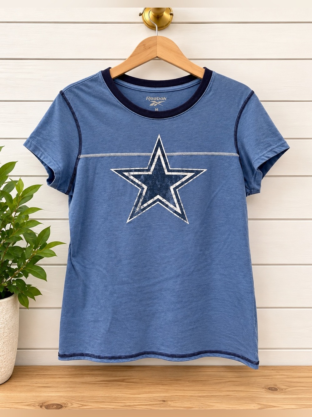 🏈 Dallas Cowboys Reebok Women’s Blue Star T-Shirt Size Medium